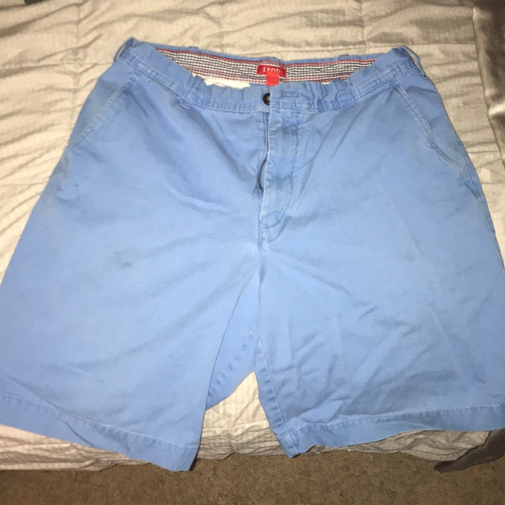 Izod shorts 33